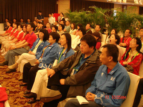 赵杰,康蒙,李小毅,包海昌,胡林林)和北京(华远)女队 孙铭,王宏利