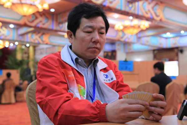 中北京京能男队队员李小毅在比赛中北京京能男队队员刘海涛在比赛中